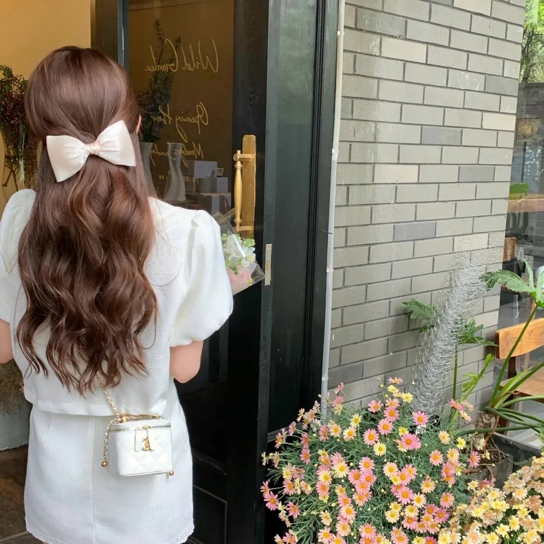明子,秋子,索尼亚